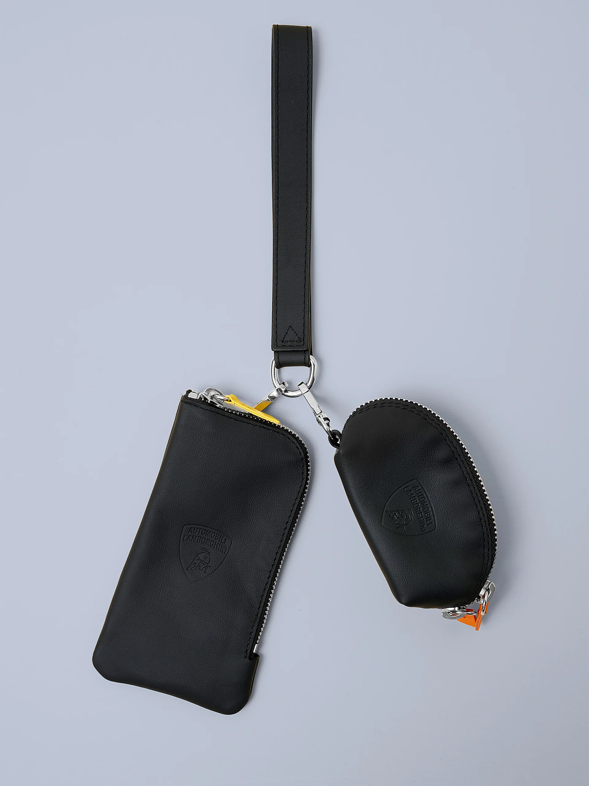 Clippable card pouch in upcycled leather - Image 5