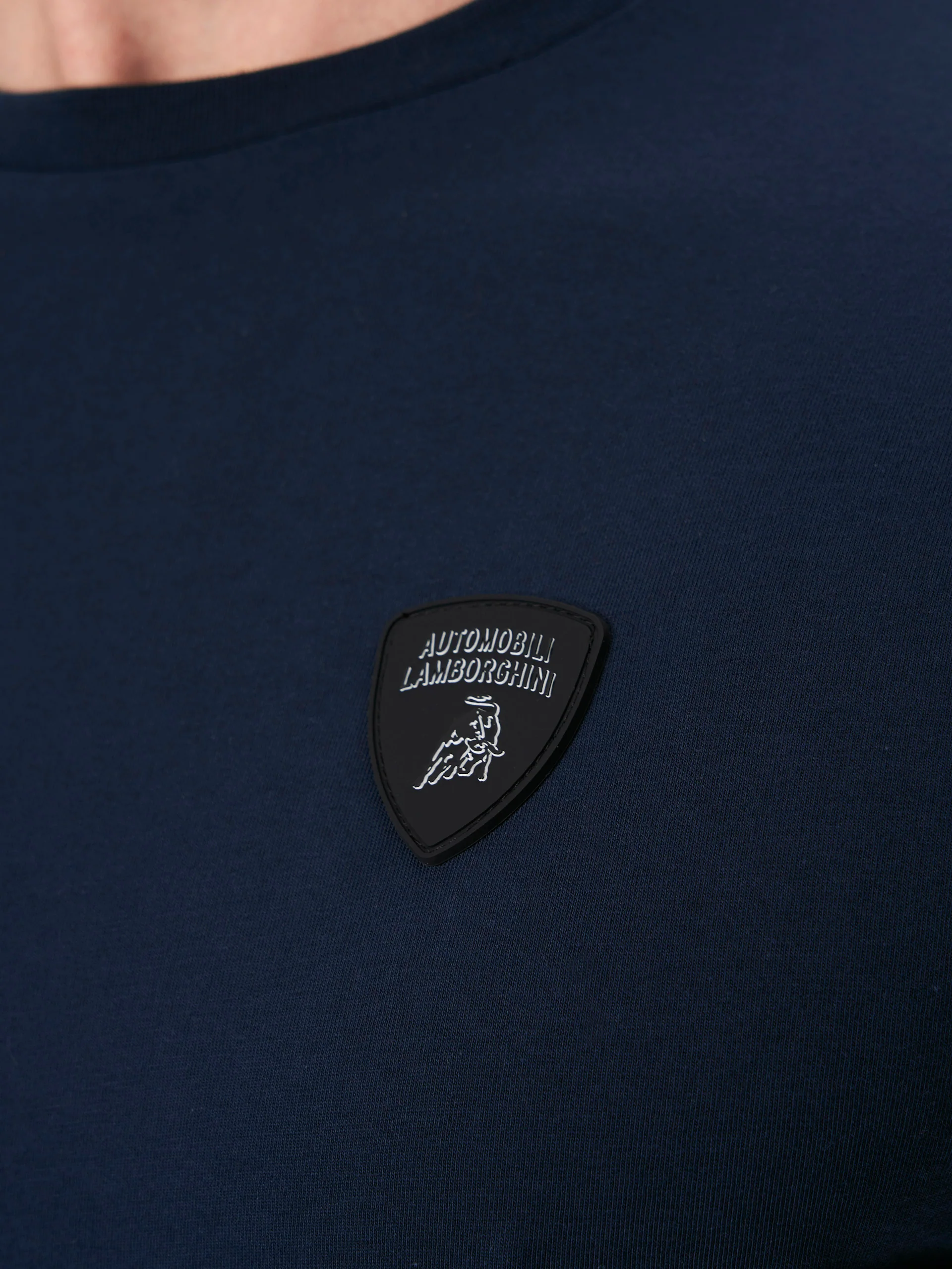 Men's t-shirt with shield logo - Image 9