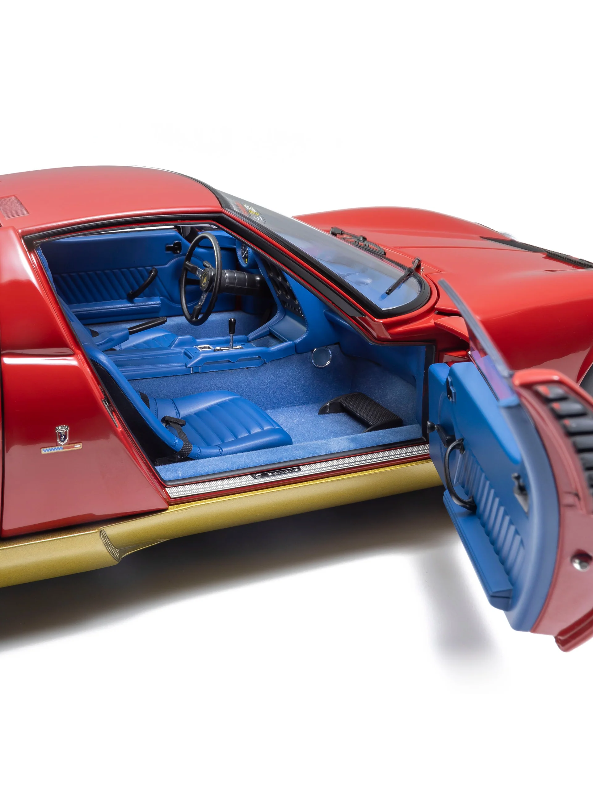 Red Miura P400 model car, scale 1:12 - Image 5